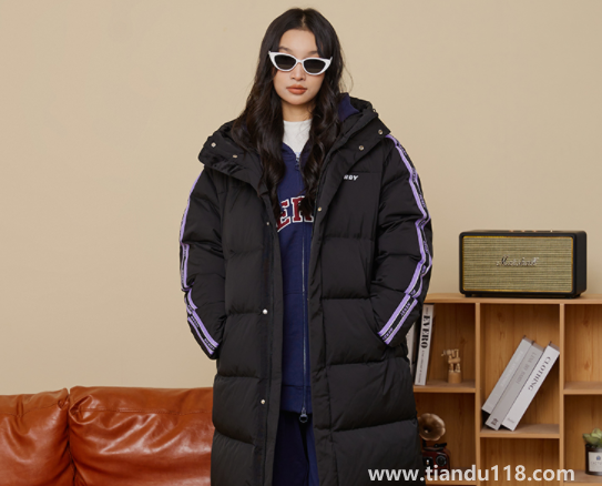 鵝絨服是不是比鴨絨服?。ㄓ鸾q服鴨絨好還是鵝絨的好）